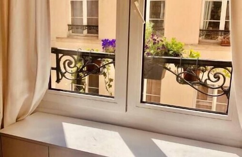 Quartier Saint-Ambroise Apartment | Appartement Rénové au Coeur de Paris Marais et Proche des Sites Olympiques