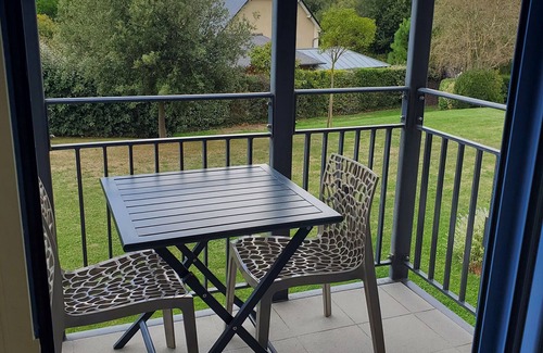 Dinard Apartment | Appartement Résidentiel, 60m2, 200m Plage du Port Blanc, Calme