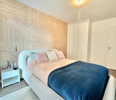 Universite Apartment | Appartement raffiné à 2min du RER A