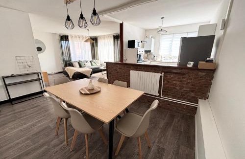 Coudekerque-Branche Apartment | Appartement spacieux et lumineux, 3 chambres à Coudekerque-branche