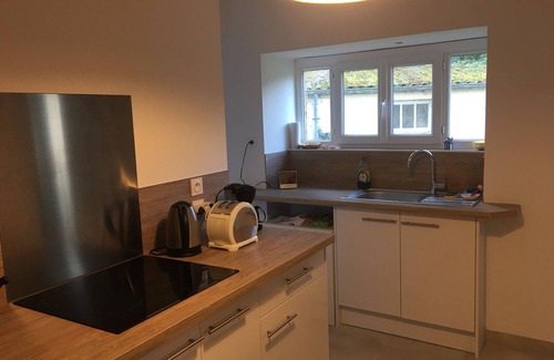 Vierville-sur-Mer Apartment | Appartement sur Jardin à 500m de la Plage d Omaha Beach