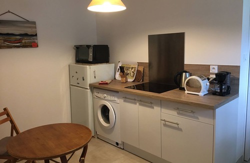 Vierville-sur-Mer Apartment | Appartement sur Jardin à 500m de la Plage d Omaha Beach