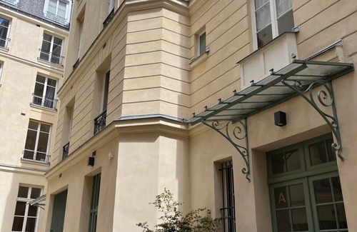 Arsenal Apartment | Appartement Saint Antoine CityCosy