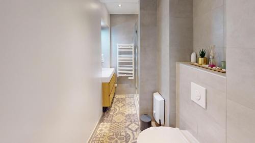 Bertrange Apartment | Appartement Serenity Entrée Privée au Calme Jardin