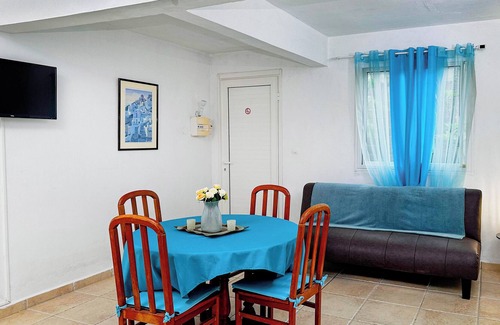 Esperance Apartment | Appartement Situé sur un Colline Avec une Belle vue