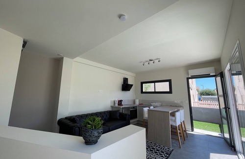 Bessan Apartment | Appartement Souplex Jardin à 15 Minutes des Plages du Cap Dagde