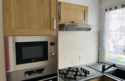 Clichy-Sous-Bois Apartment | Appartement Spacieux