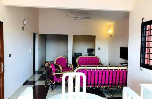 Porto-Novo Apartment | Appartement spacieux à Porto-Novo avec piscine partagée