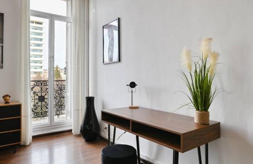5th Arrondissement Apartment | Appartement spacieux et élégant à chave centre