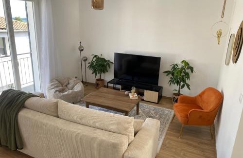 Monflanquin Apartment | Appartement spacieux climatisé avec terrasse