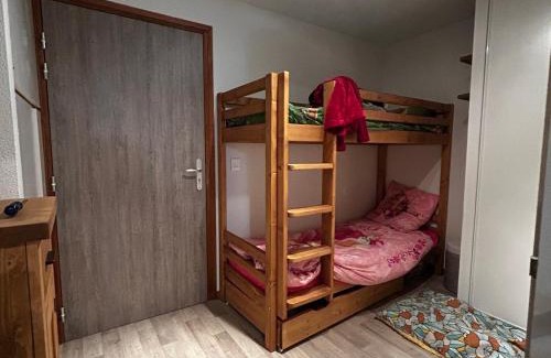 Thollon-les-Memises Apartment | Appartement spacieux proche pistes avec parking privé - FR-1-498-116