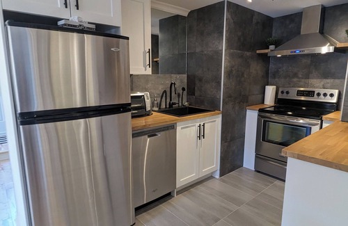 Lachenaie Apartment | Appartement Style Urbain Très Tranquille Situés a 5 min du Vieux Terrebonne