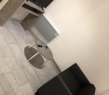 Lagnieu Apartment | Appartement T1 bis Spacieux Chaleureux proche CNPE Centre Ville