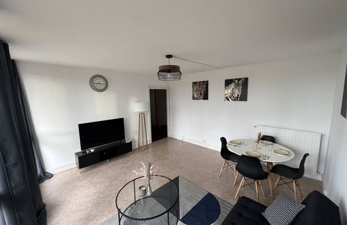 Mery-sur-Oise Apartment | Appartement T3, 65m² Proche de Paris