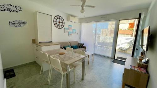 Cavaliere Apartment | Appartement Terrasse, centre-ville, 5 min de la plage