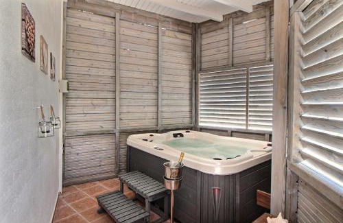 Morel Apartment | Appartement THOMANA , jacuzzi privé, plage à 200 m