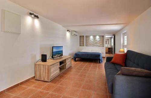 Morel Apartment | Appartement THOMANA , jacuzzi privé, plage à 200 m