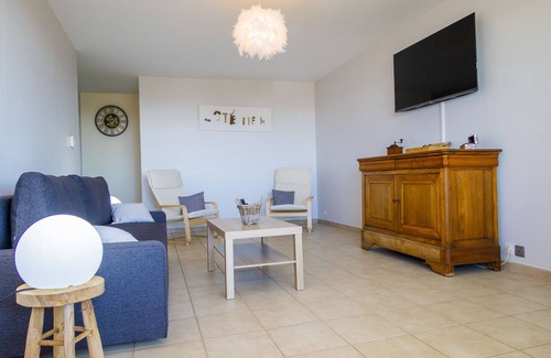 4th Arrondissement Apartment | Appartement Tout Confort. Vue Imprenable sur la Rade et la Bonne Mère