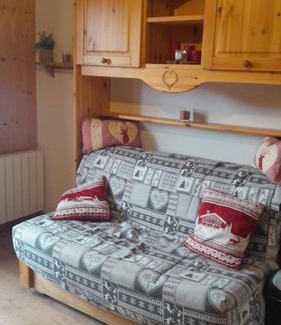 Station de Drouzin le Mont Apartment | Appartement vu sur la montagne