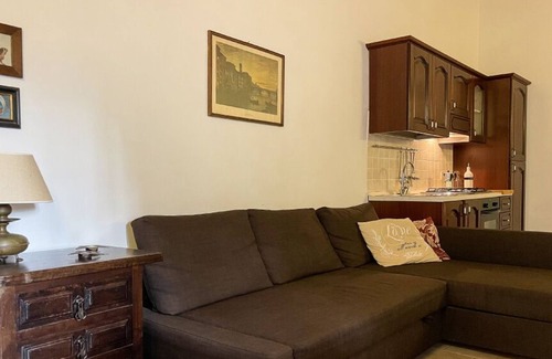 Rosignano Marittimo Apartment | Appartemento SanMartino - vacation in a country house steeped in history.