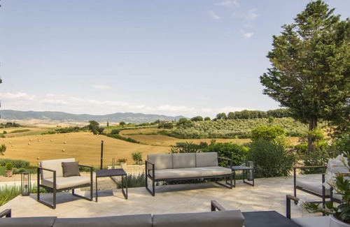 Rosignano Marittimo Apartment | Appartemento SanMartino - vacation in a country house steeped in history.