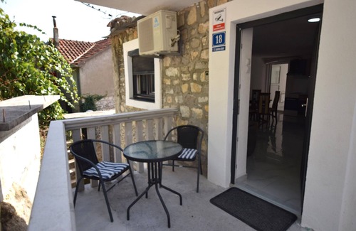 Lepetane Apartment | Appartment By The Sea