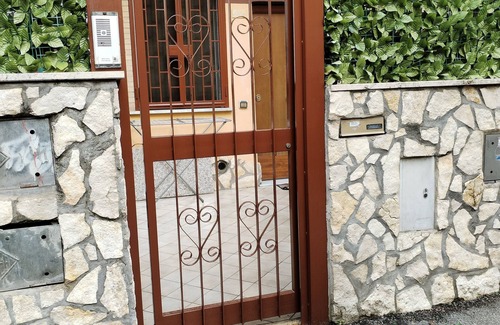 Torre Angela Apartment | Appartment for small family with king bed, in Rome city, near metro station
