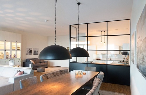 Vissershaven Apartment | Appealing Apartment in Den Haag with Balcony
