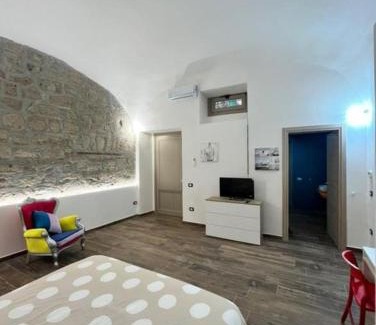Santa Maria A Vico House | Appia Apartment - Camera Fiorellino