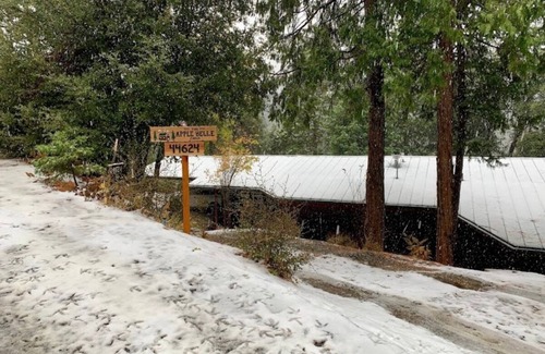 Oakhurst Cabin | Apple Belle Cabin Mountain Escape- Yosemite Cabin