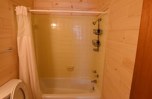 Mackinaw City Hotel | Apple blossom boutique 2