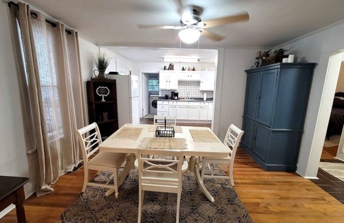 Bristol House | Apple Hill Bungalow, Family and PET Friendly!