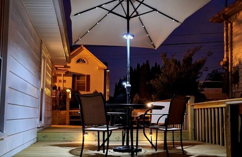 Bristol House | Apple Hill Bungalow, Family and PET Friendly!