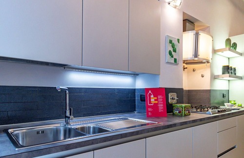 Roman Quarter Apartment | Apple House al Duomo by Wonderful Italy