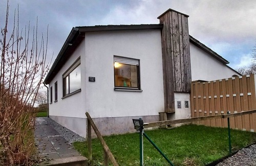 Erflinghausen House | Apple house at the Hennesee