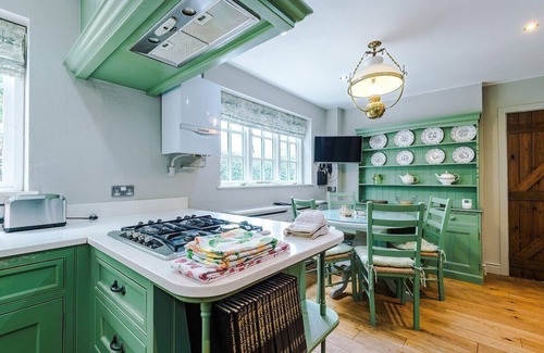 Nether Alderley House | Apple House by Staycay