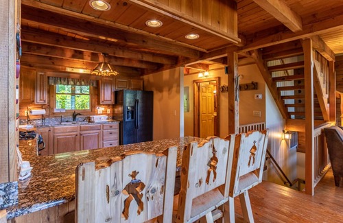 Banner Elk Cabin | Apple of my Eye Between Boone & Banner Elk Mountain Views Hot Tub Private Pet Friendly