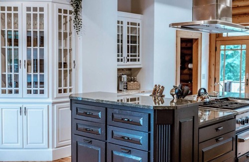 Banks County Cabin | Apple Pie Lodge - Modern Luxury