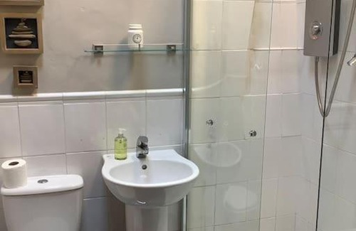 Tan-y-groes House | Apple Tree Corner