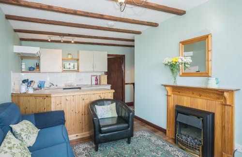 Scalby House | Apple Tree Cottage - E1800