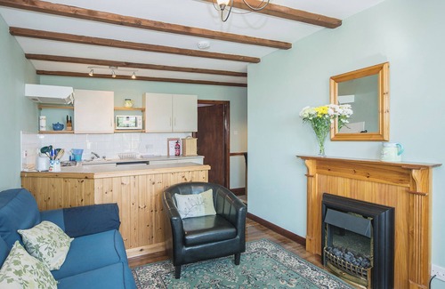 Scalby Cottage | Apple Tree Cottage - E1800