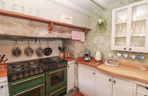 Gweek Cottage | APPLE TREE COTTAGE, pet friendly, character holiday cottage in Gweek