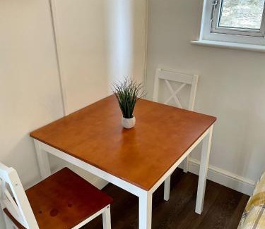 Hebden Cabin | Apple tree hut, in a private garden