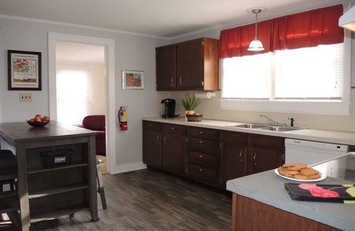 West End House | Apple Tree Oneonta NEW Renovation, Under 1 mile to All Star Village, 2 bdrm home