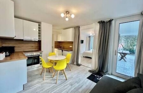 Eddigehausen Apartment | 🍎Apple Tree-Where Style Meets Serenity🍎