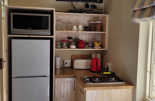 Grahamstown Hotel | AppleBee Guest Cottages