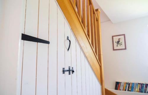 Manningford Bruce House | Applecott - 2 bedroom Thatched cottage close to Stonehenge