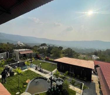 Pune Bed & Breakfast | AppleStays Bogun Villa Retreat