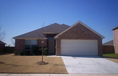 Melissa House | Applewood House - Available Monthly
