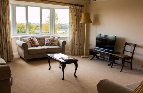 Coalbrookdale House | APPLEWOOD - Offers 5*modern facilities with beautiful views in rural countryside